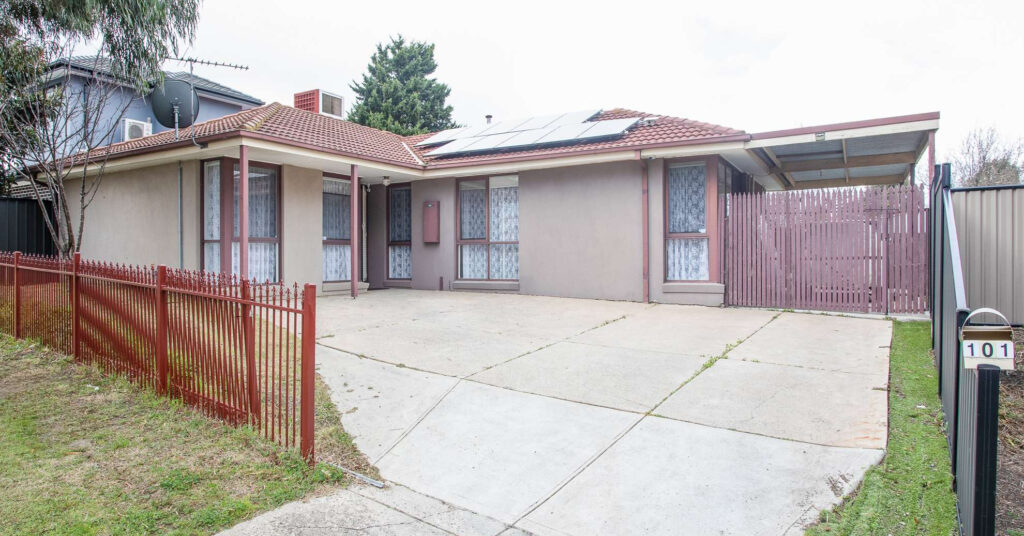 101 Bicentennial Crescent Meadow Heights VIC 3048 House For Rent 