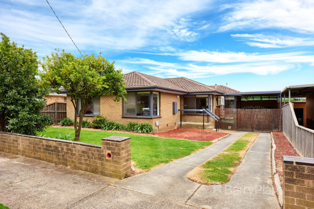 372 Princes Highway Noble Park North VIC 3174 Sold Barry Plant