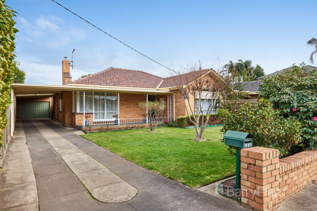 381 Princes Highway Noble Park VIC 3174 Sold Barry Plant